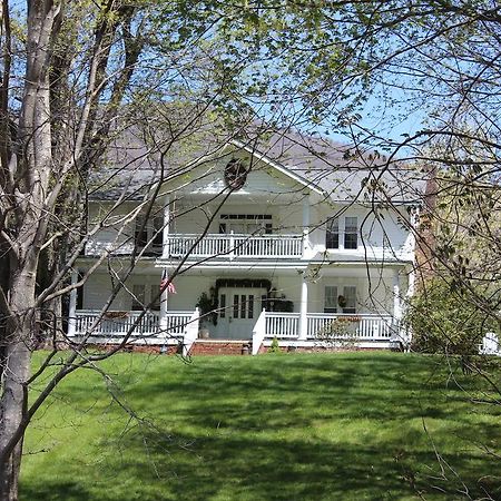 Buffalo Tavern Bed And Breakfast 웨스트 제퍼슨 외부 사진