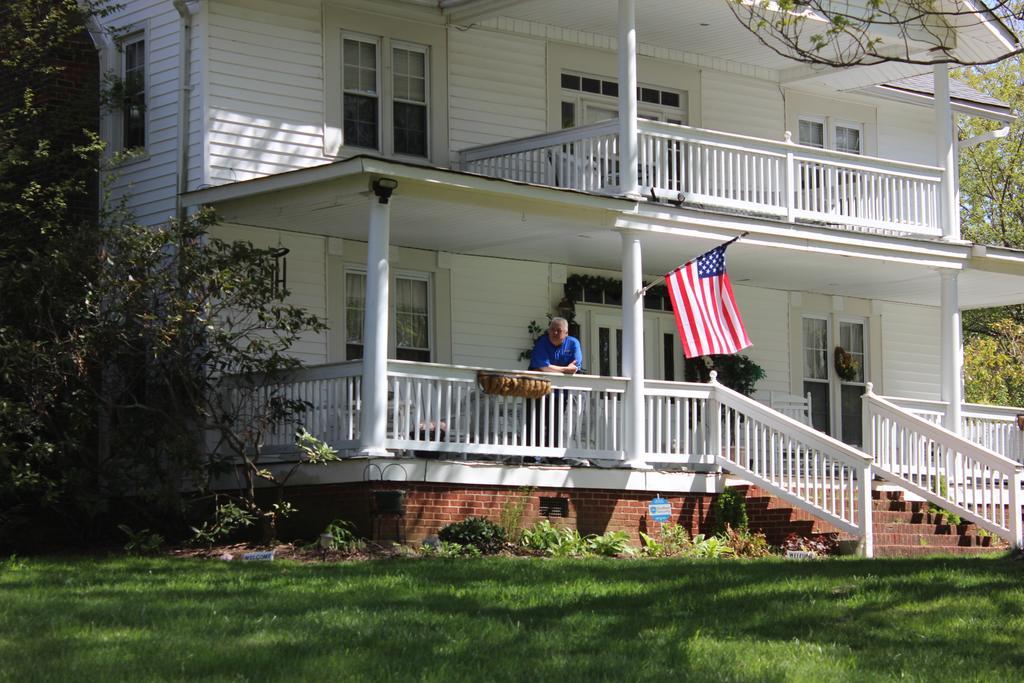 Buffalo Tavern Bed And Breakfast 웨스트 제퍼슨 외부 사진